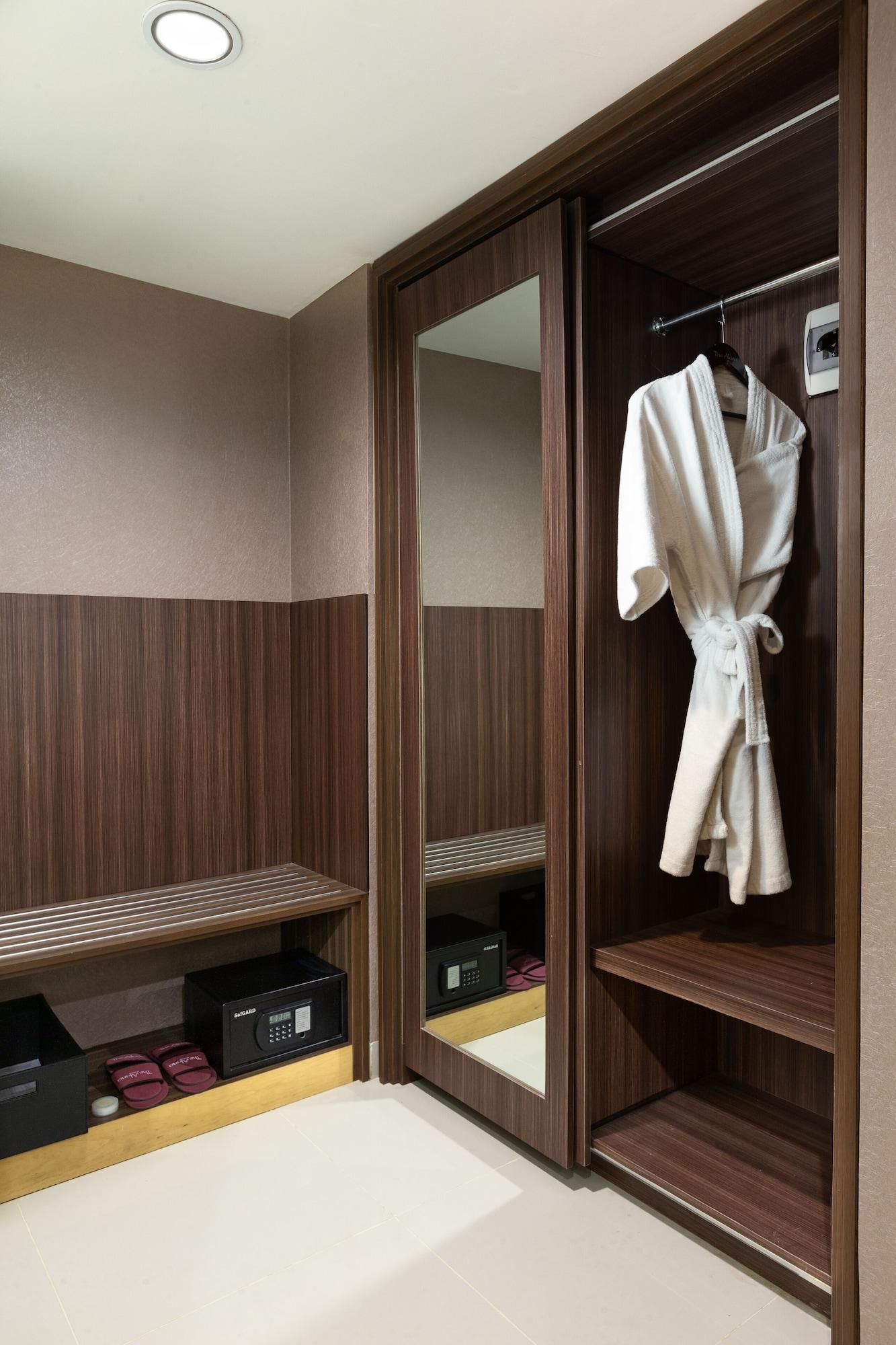 The Alana Hotel & Conference Center Malioboro Yogyakarta By Aston Ngoại thất bức ảnh