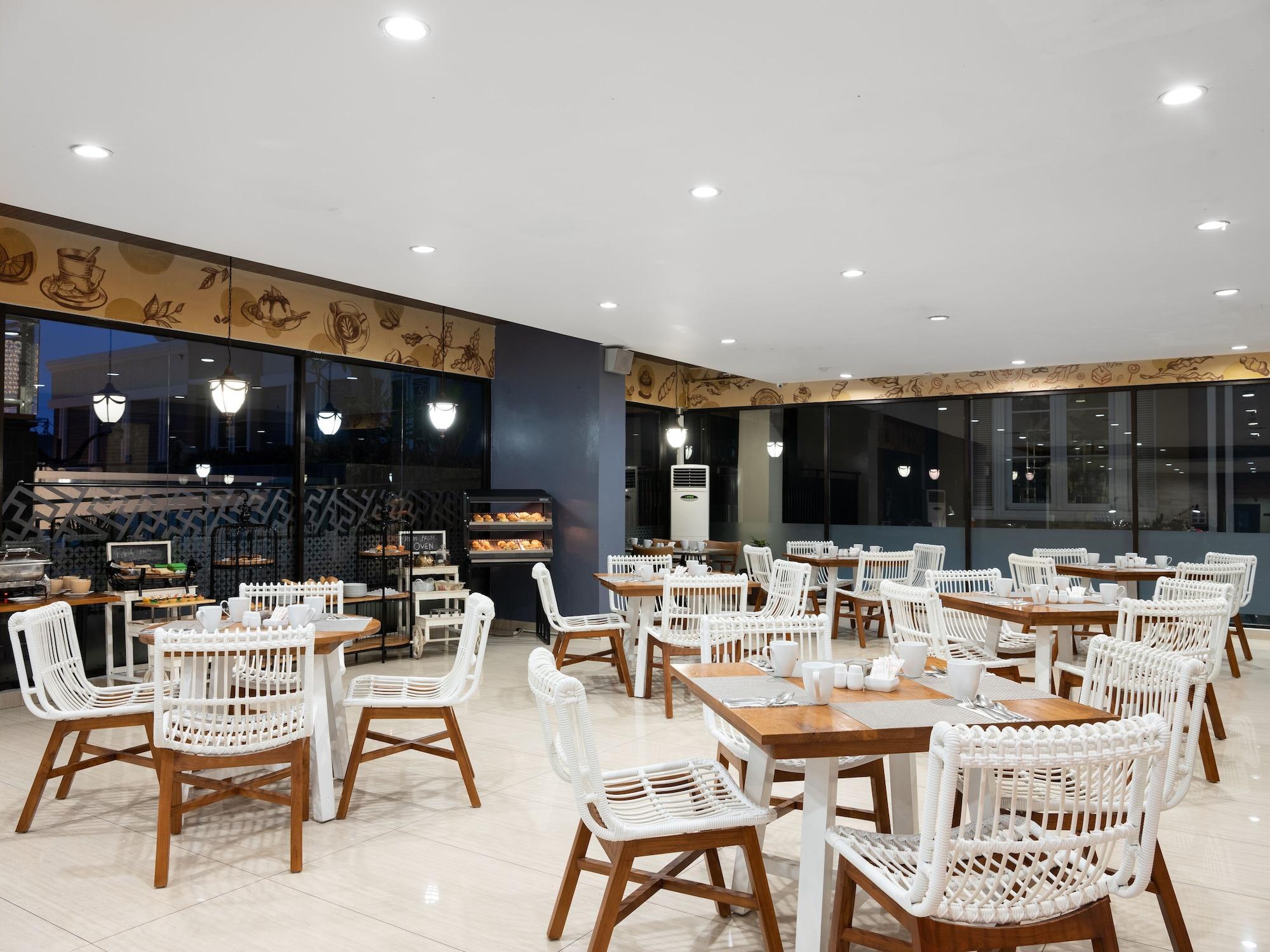 The Alana Hotel & Conference Center Malioboro Yogyakarta By Aston Ngoại thất bức ảnh